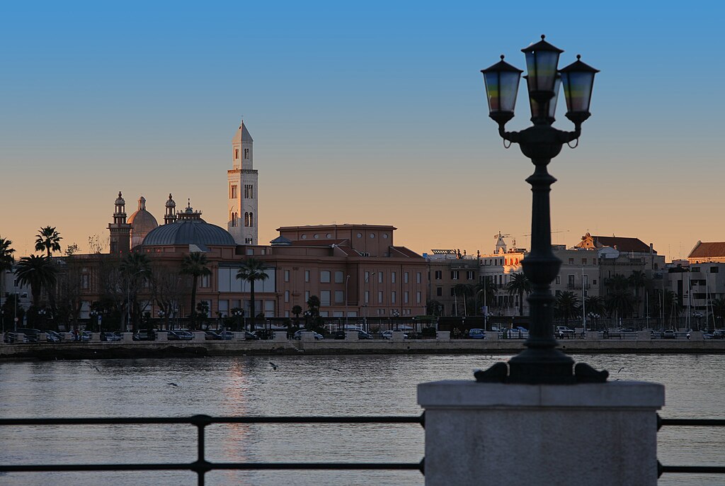 Panorama lungomare imperatore Augusto Bari