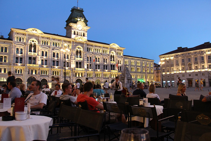 Piazza Unità dItalia Trieste al tramonto